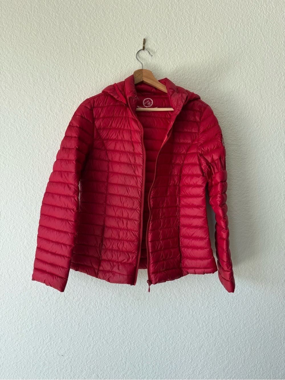 Women's Red Packable Hooded Puffer Jacket